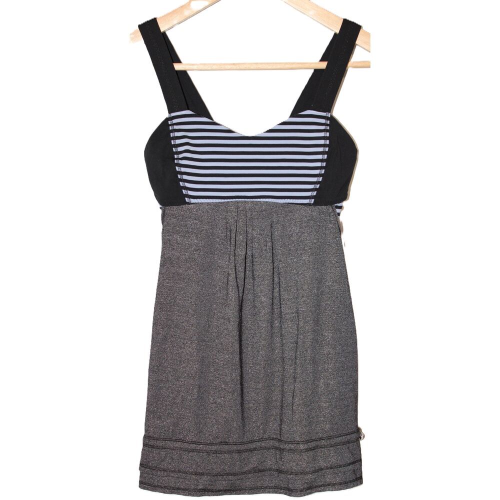 Womens Lululemon Blue Black Gray Striped Sleeveless Athletic Tank Top Size 4